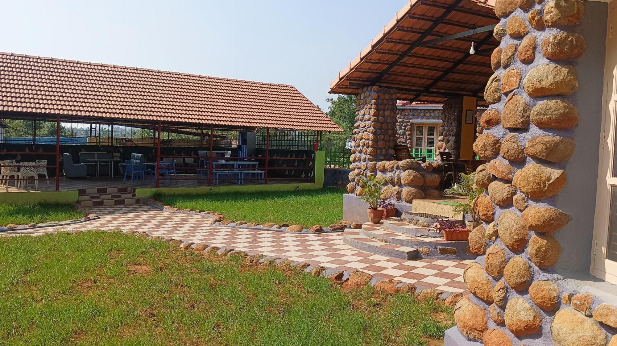 Vara Farms Mulhalli Exterior photo